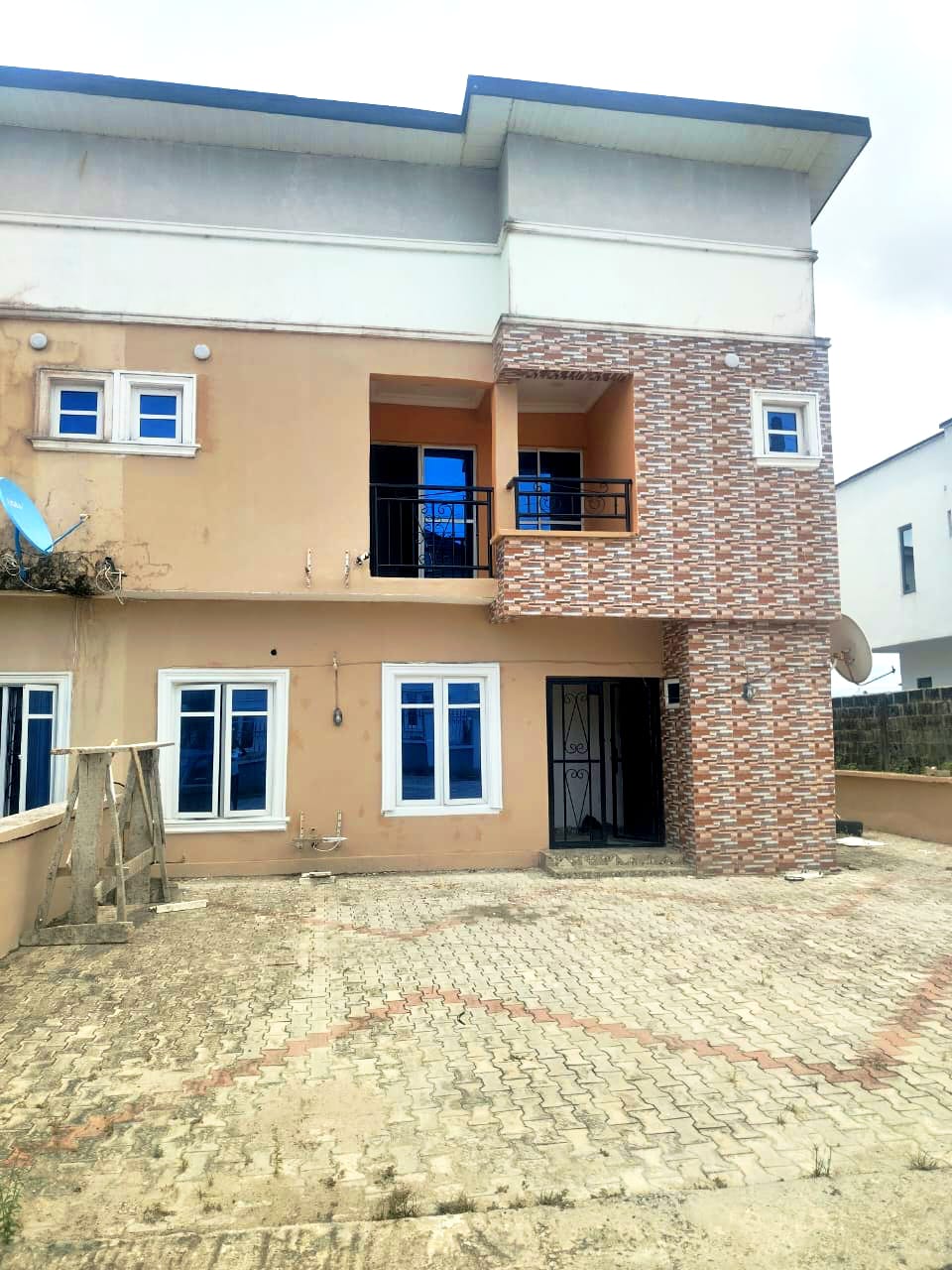 1 Unit of well finished NEW 3 bedroom TERRACE DUPLEX